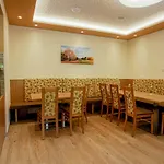 Muehlbacherhof ゲストハウス 3*